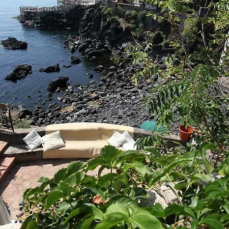 Casa Romantica Sulla Scogliera A Holiday home